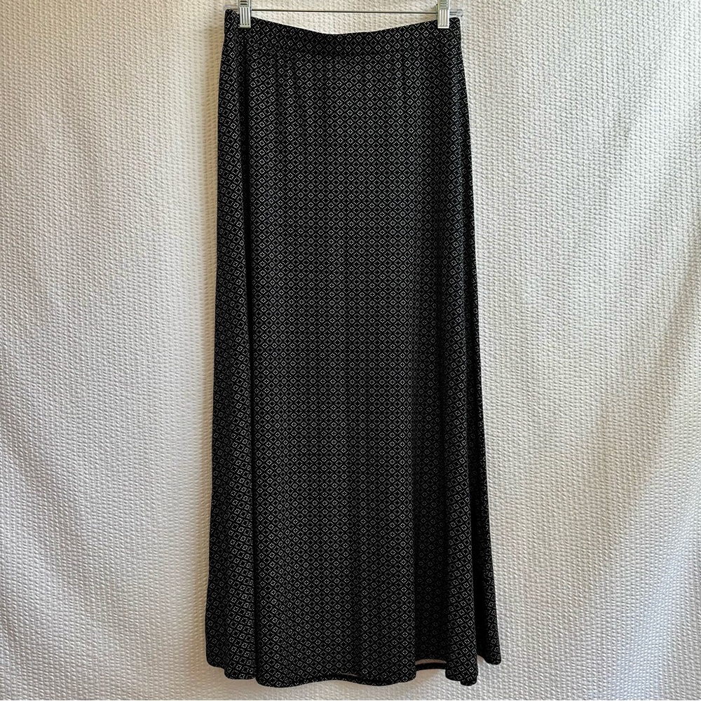 Chico’s Black White Textured Maxi Skirt Women’s Size 0 (US 4/6) Stretch Pull-On